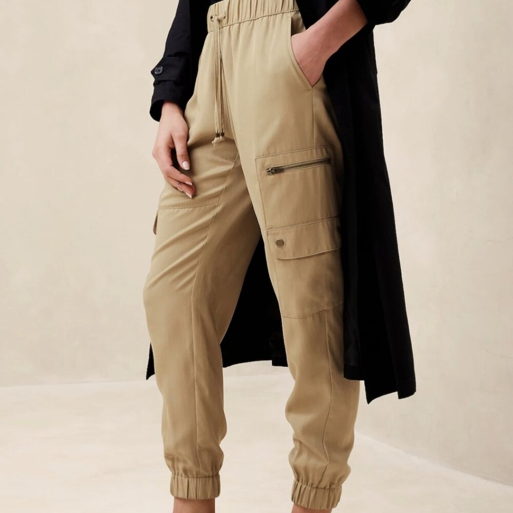 Banana Republic Tencel Cargo Joggers